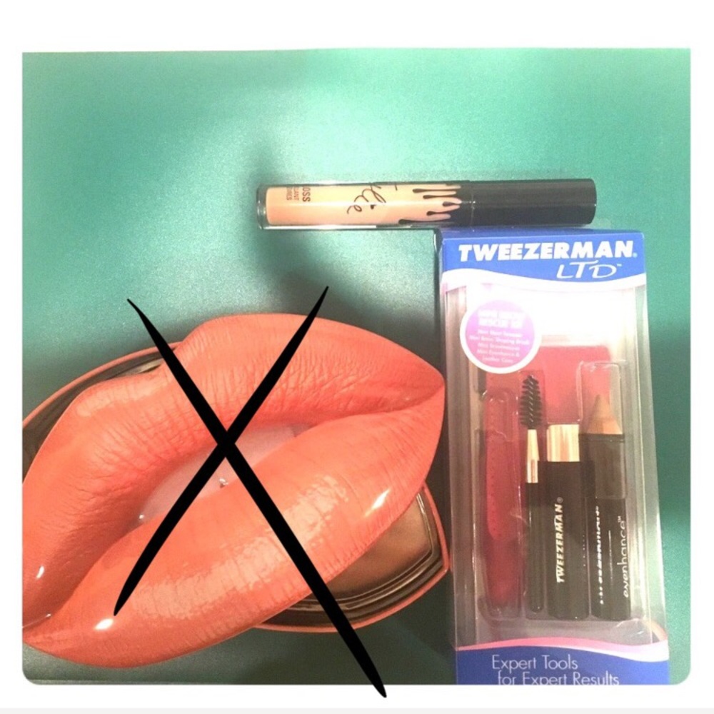 Make up bundle, Kylie and tweezerman